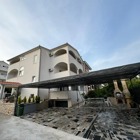 Lm Apartman Trogir